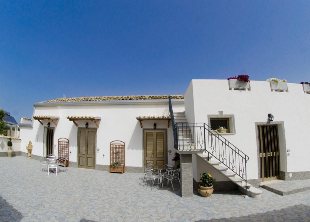 B&B Il Baglio Луого-Гранде Экстерьер фото